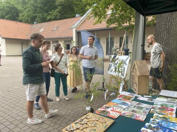 Relacja zdjęciowa z Pikniku Przyrodniczego w Lesie Łagiewnickim – edukacja, integracja i wsparcie charytatywne, 